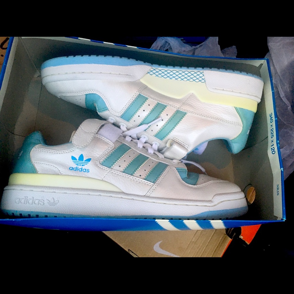 Vintage adidas forum low wearable with original box
